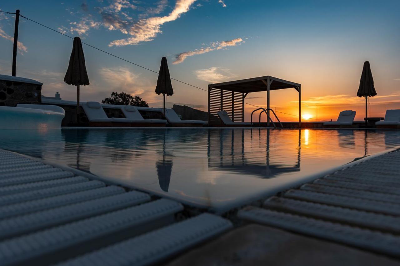 Symmetry Suites Akrotírion Eksteriør billede